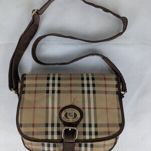 Burberrys Nova Check Canvas Leather Crossbody Shoulder Bag Beige Made in Italy.